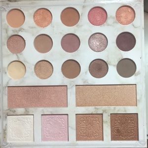 BH Cosmetics Carli Bybel Deluxe palette